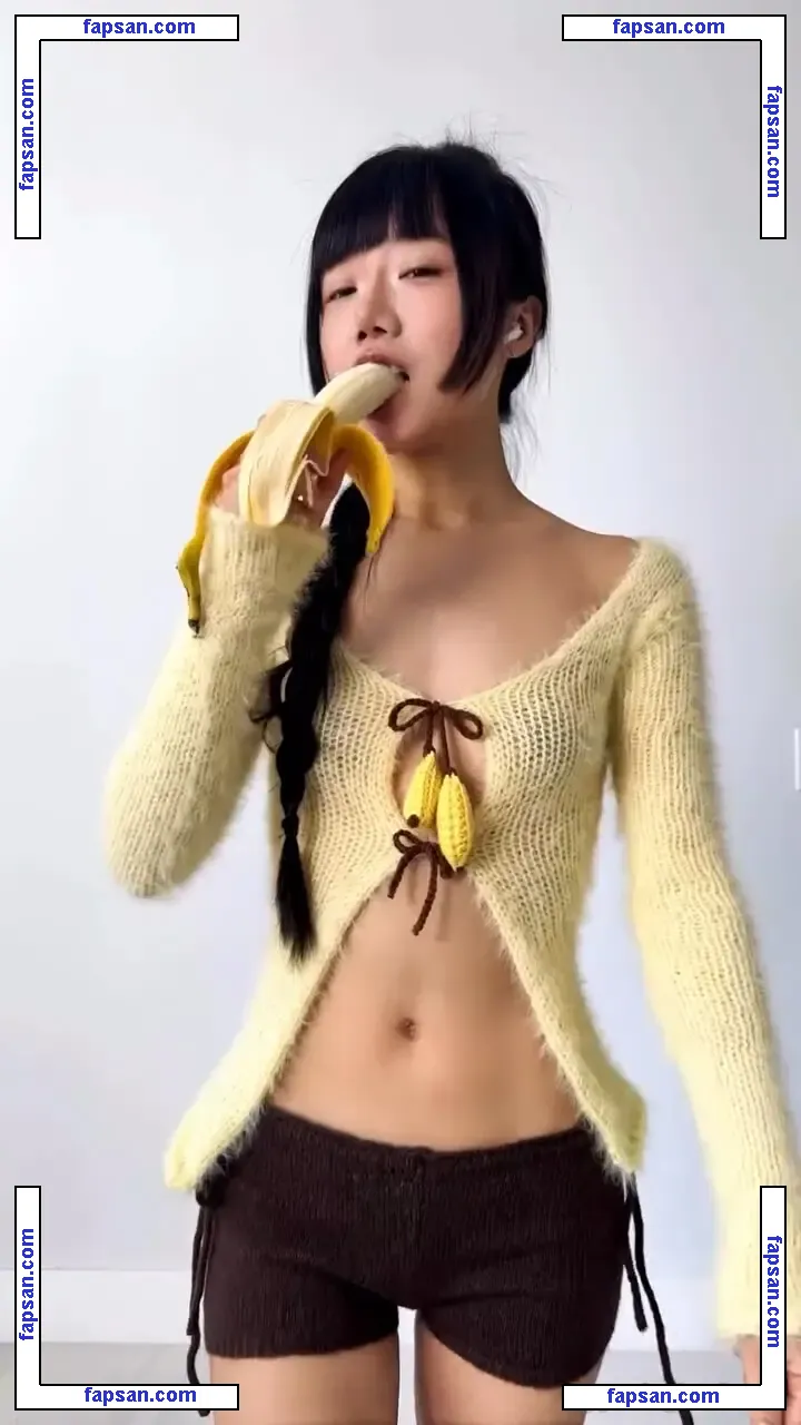 Veganbunnyelle голая фото #0012 с Онлифанс