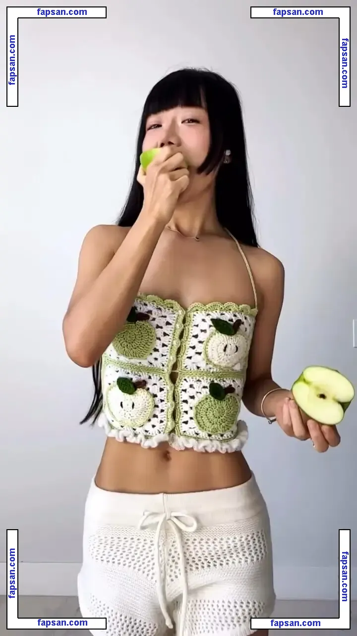 Veganbunnyelle голая фото #0013 с Онлифанс