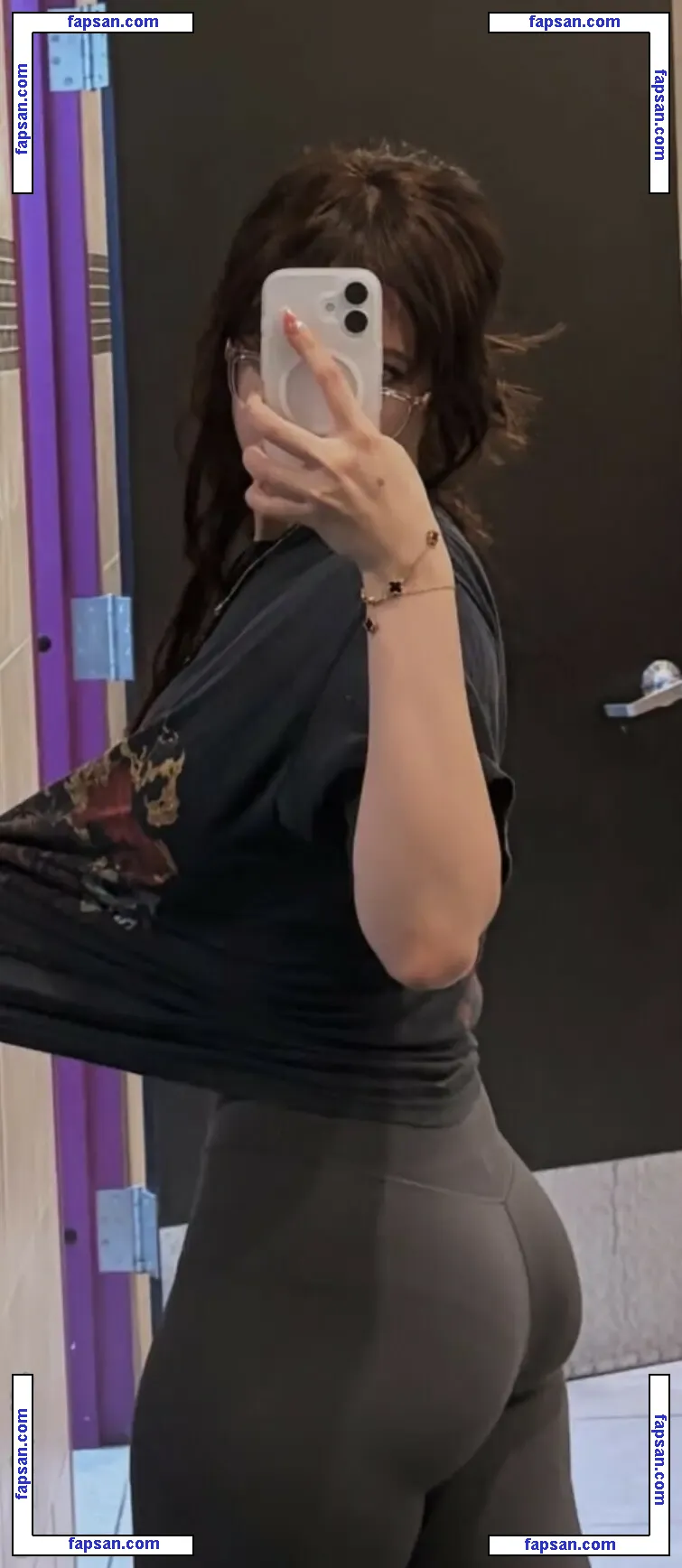 vekikusuo nude photo #0013 from OnlyFans