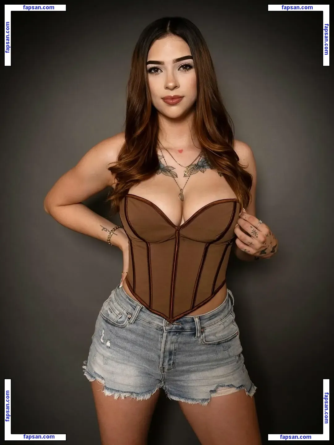velampaola nude photo #0001 from OnlyFans