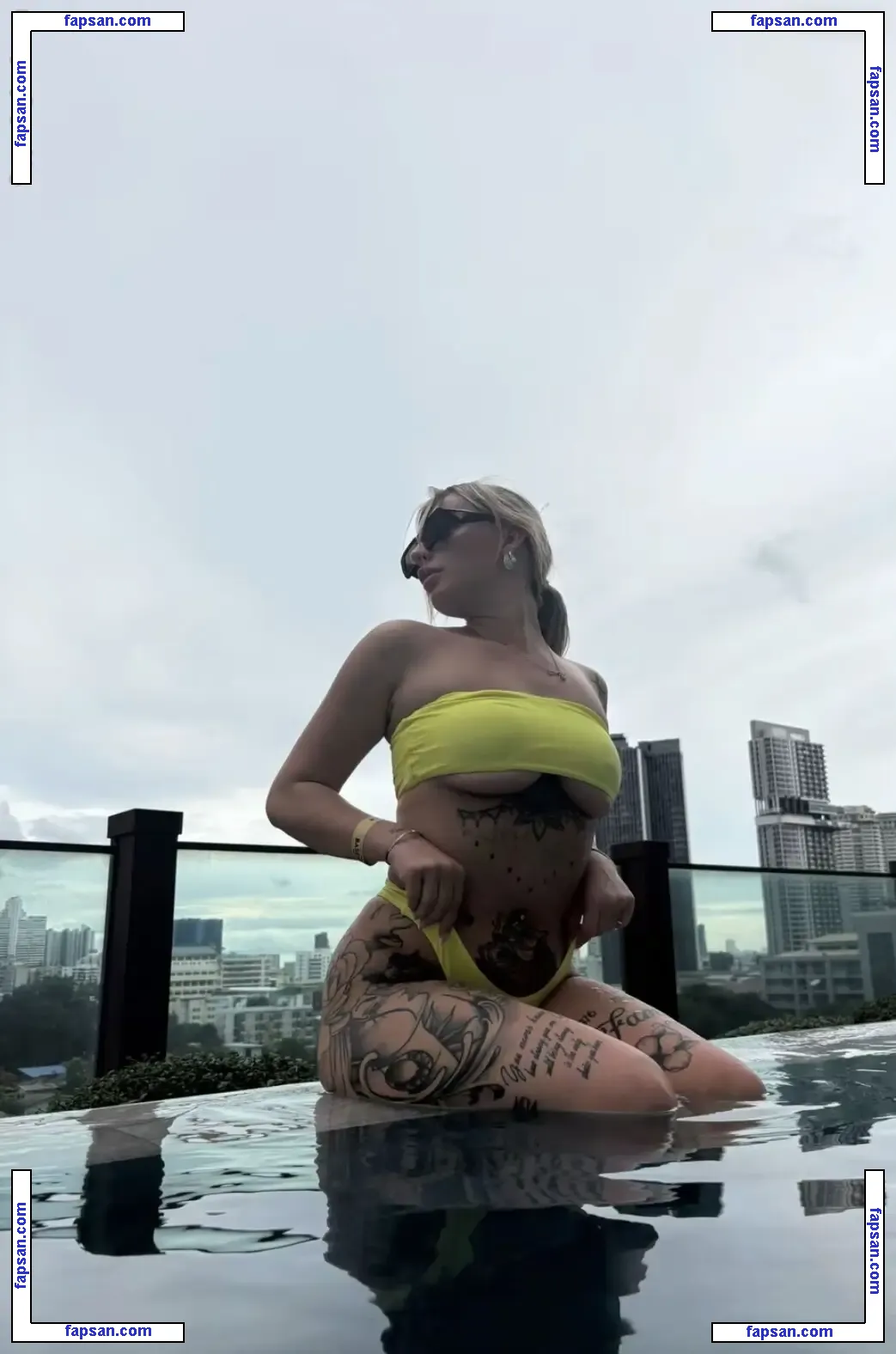 Venomous baddie nude photo #0017 from OnlyFans
