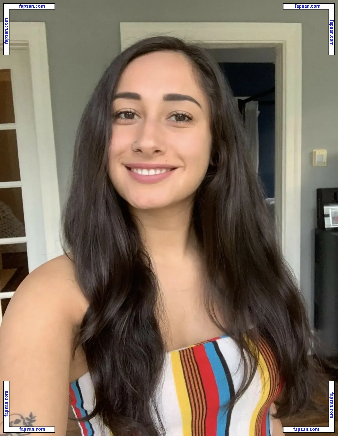 venusblue_x голая фото #0002 с Онлифанс