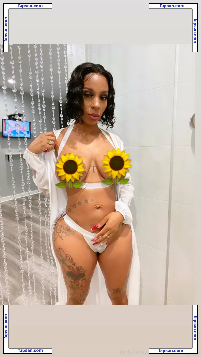 venusflyyytrappp nude photo #0004 from OnlyFans