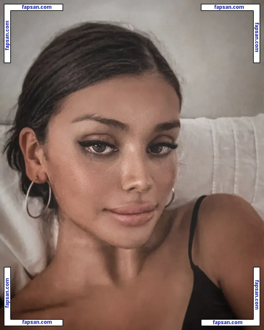 venusofveniceca голая фото #0007 с Онлифанс