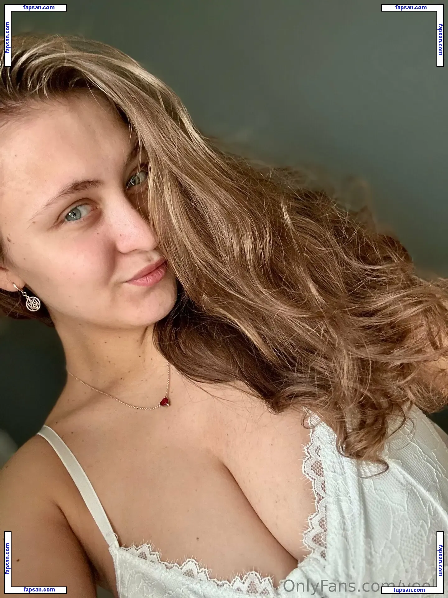 Veola nude photo #0016 from OnlyFans
