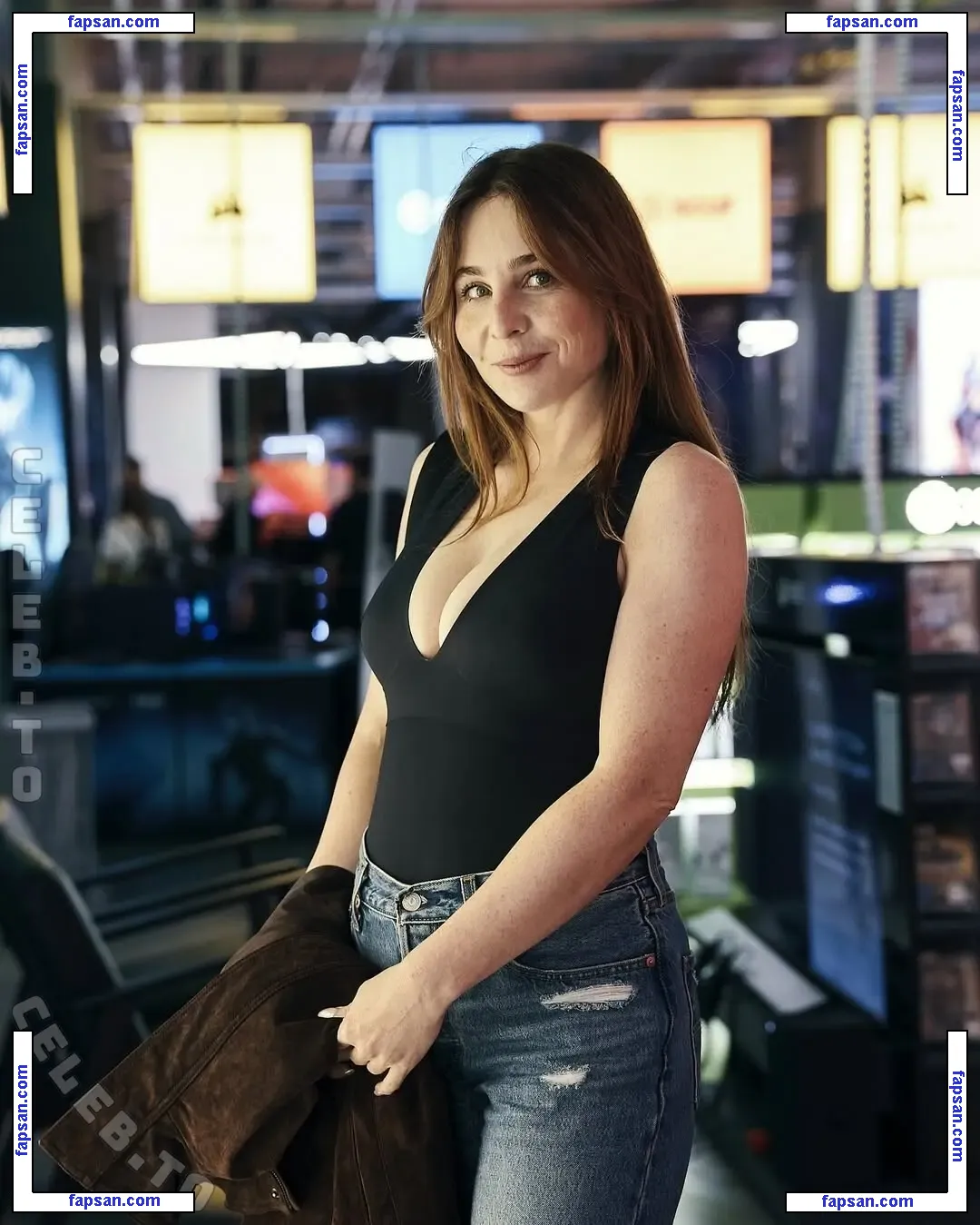 Verena Ullrich голая фото #0023 с Онлифанс