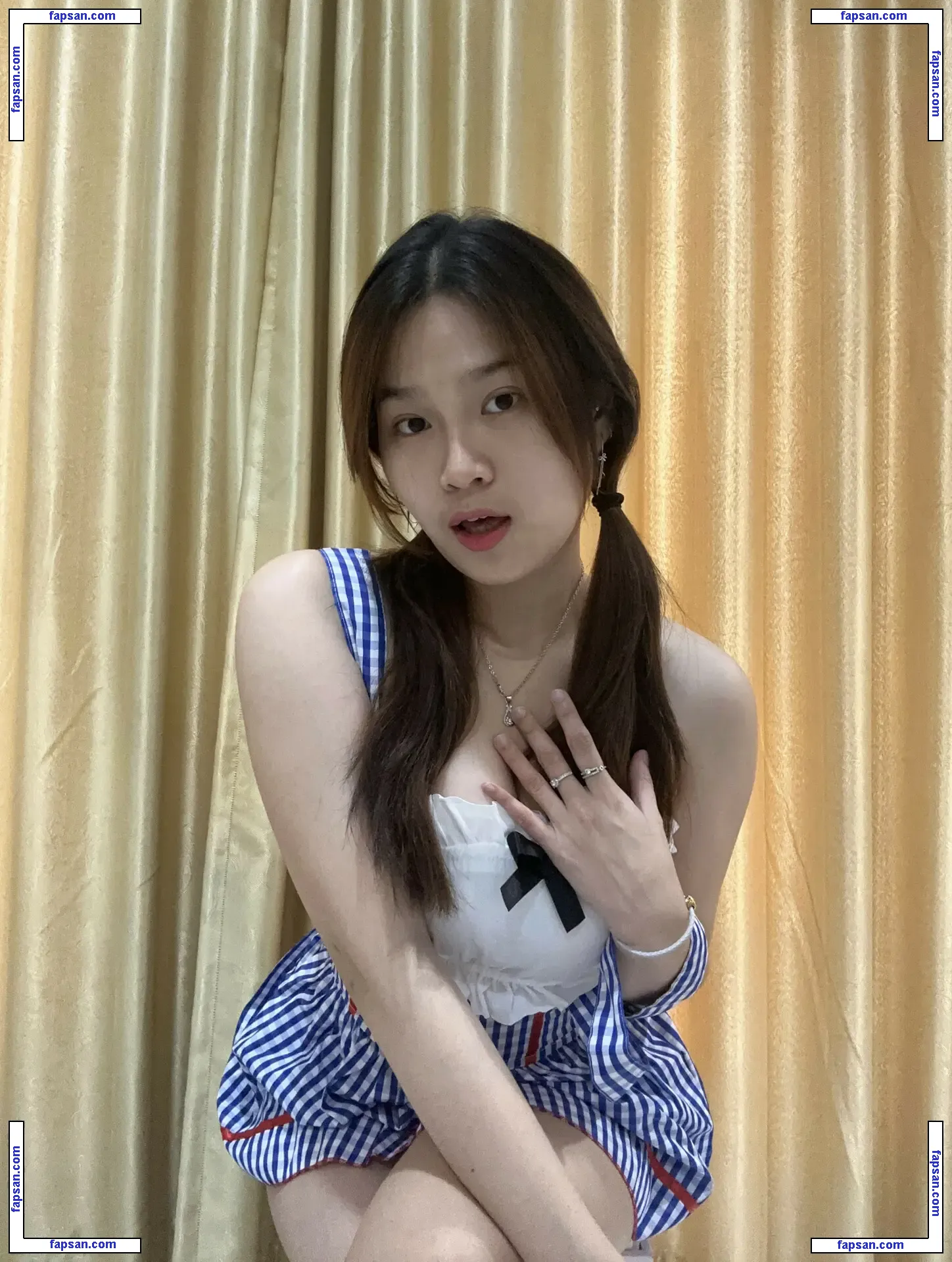 Verllyaling голая фото #0003 с Онлифанс