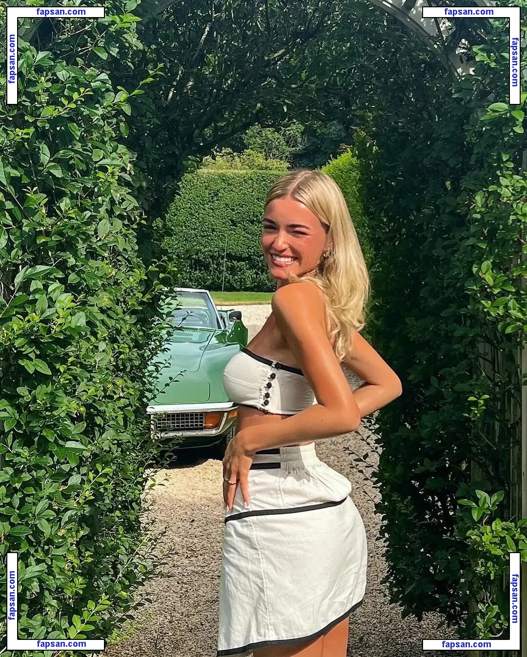 Veronica Kelegian голая фото #0011 с Онлифанс