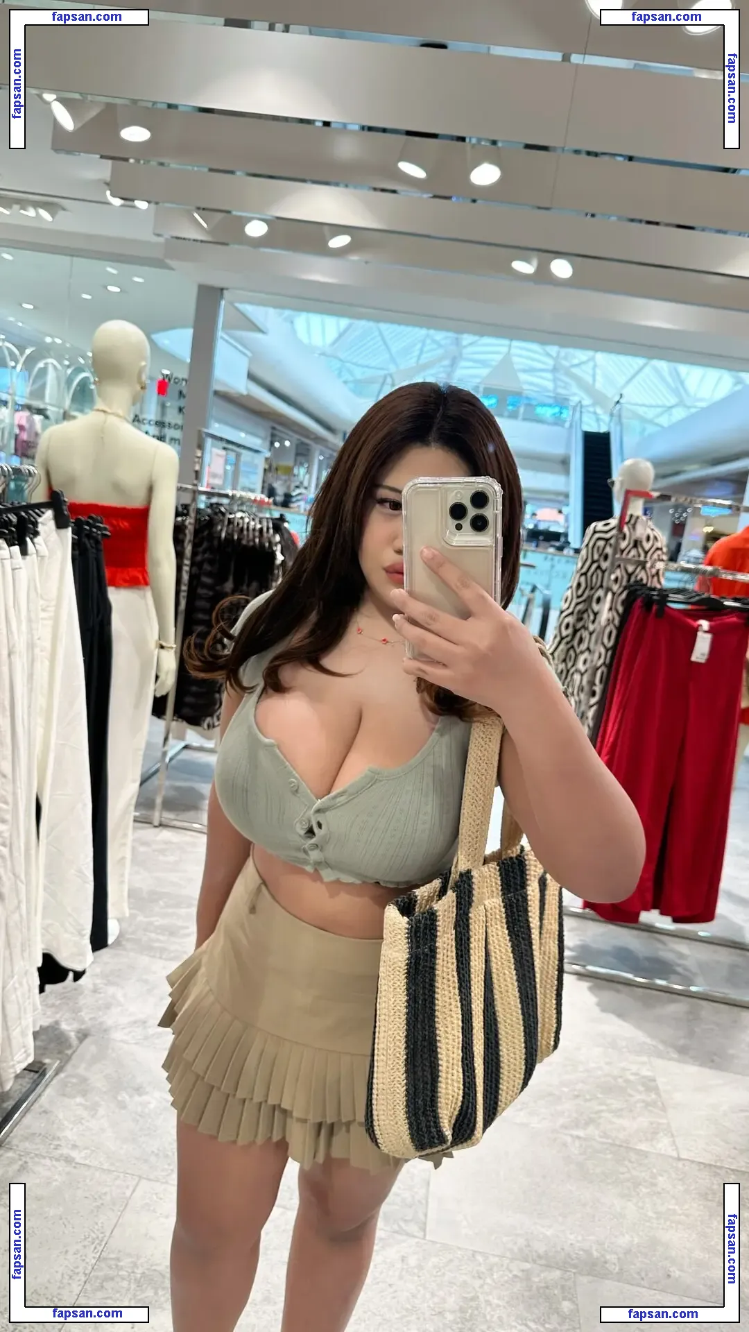 Veryanazing голая фото #0018 с Онлифанс