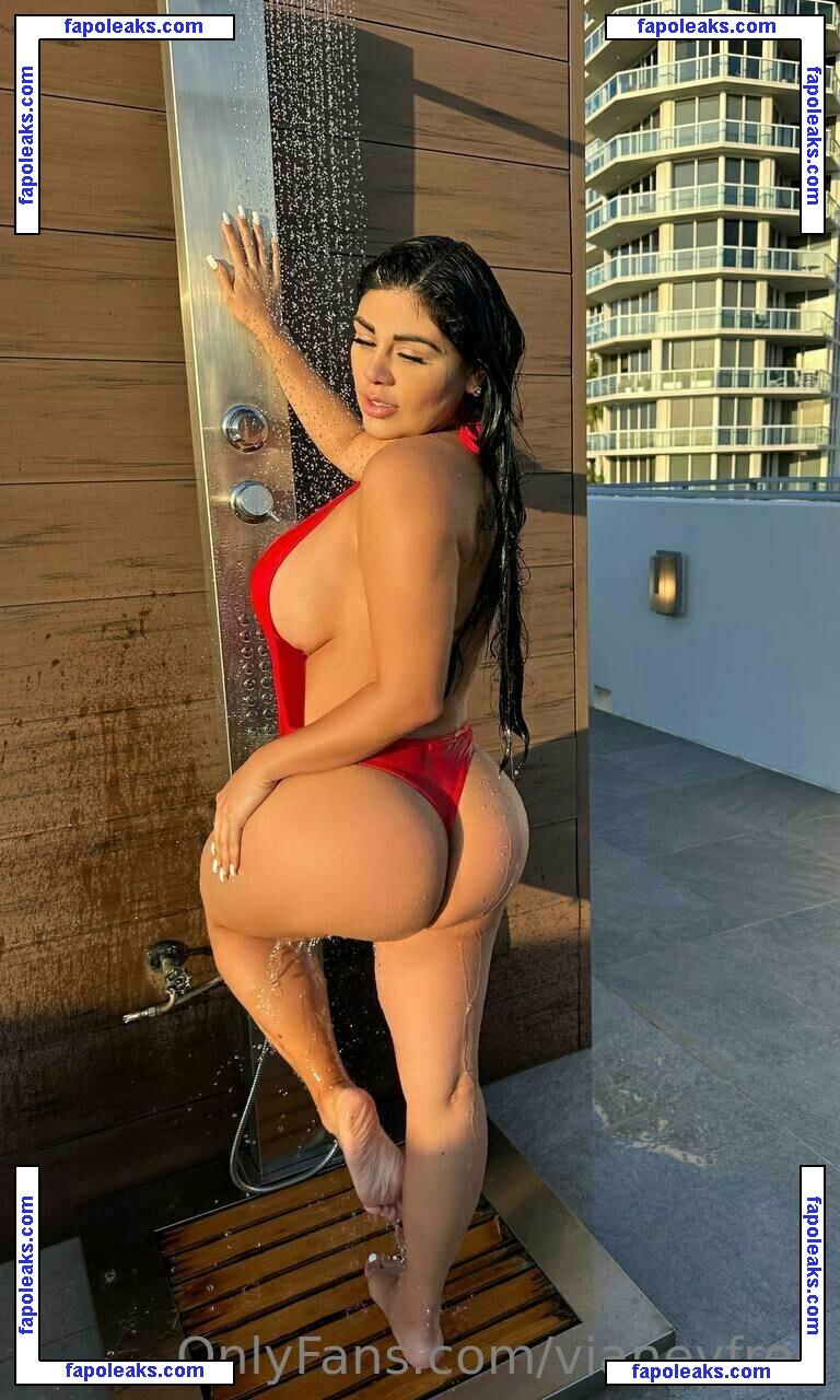 vianeyfree / vianeyfrias nude photo #0130 from OnlyFans