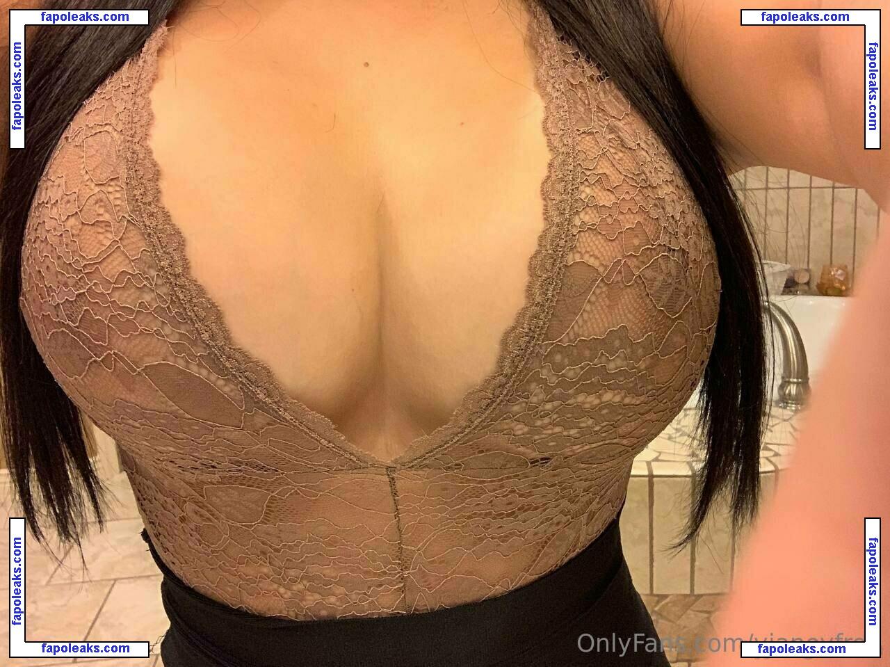 vianeyfree / vianeyfrias nude photo #0197 from OnlyFans