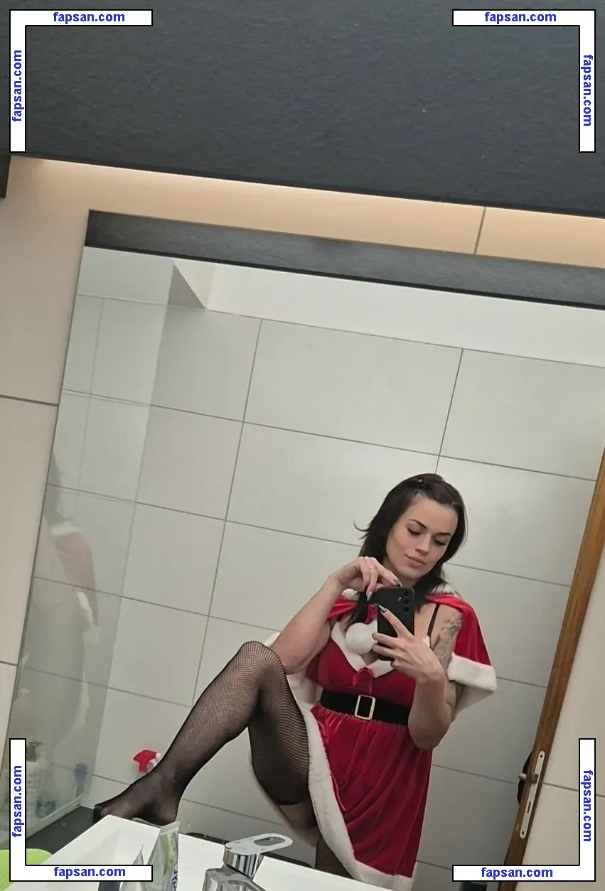 Vic Alouqua nude photo #0083 from OnlyFans