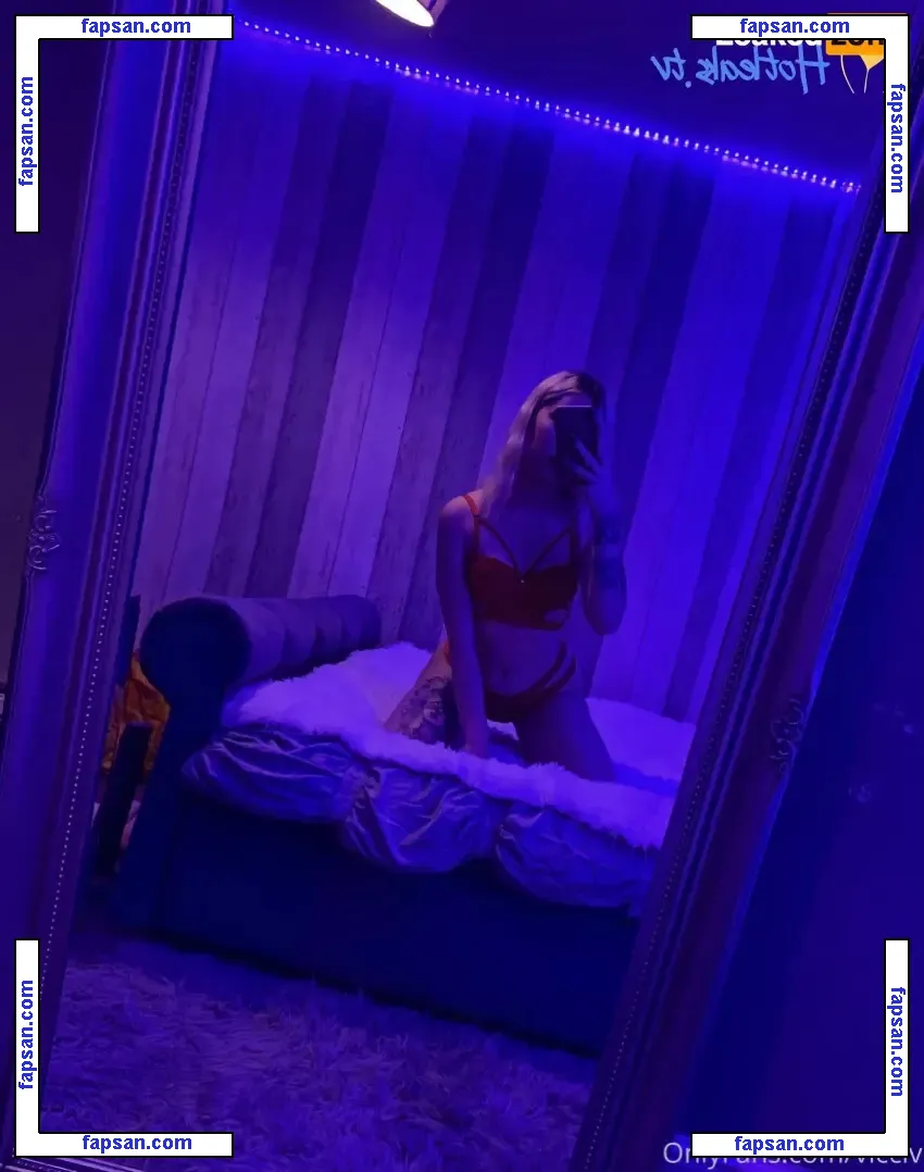 vicivail nude photo #0036 from OnlyFans