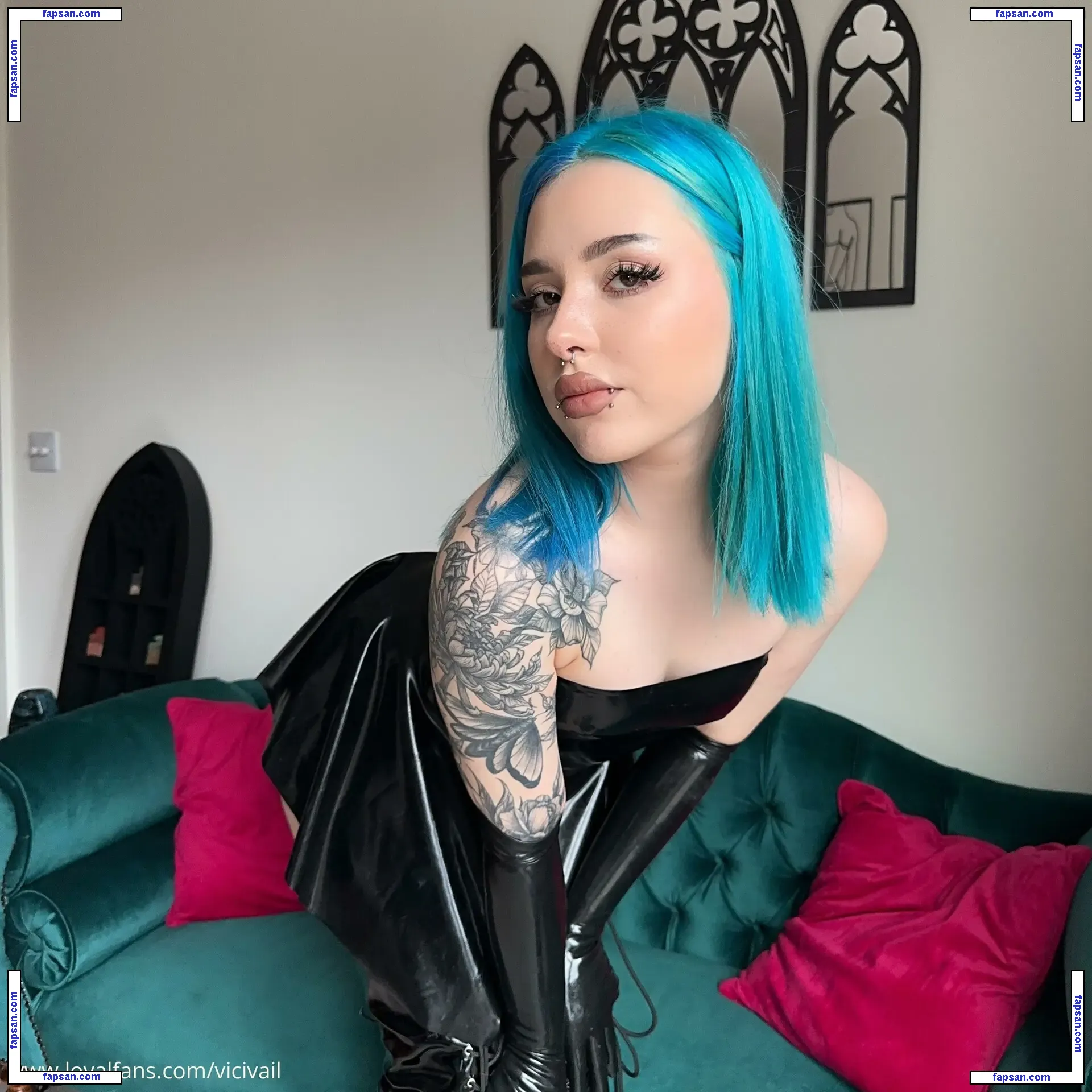 vicivail nude photo #0041 from OnlyFans