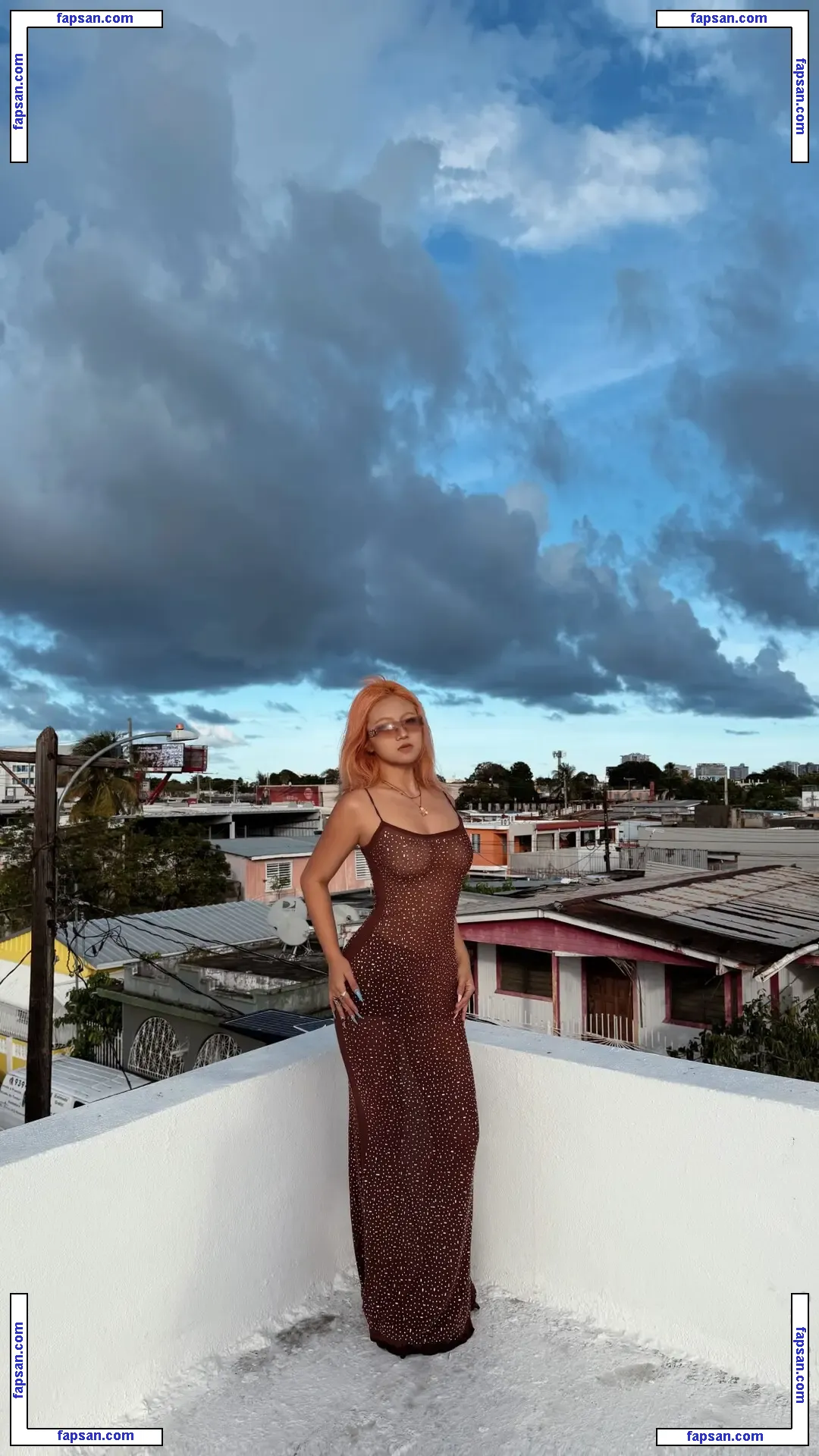 vickie_pong nude photo #0010 from OnlyFans