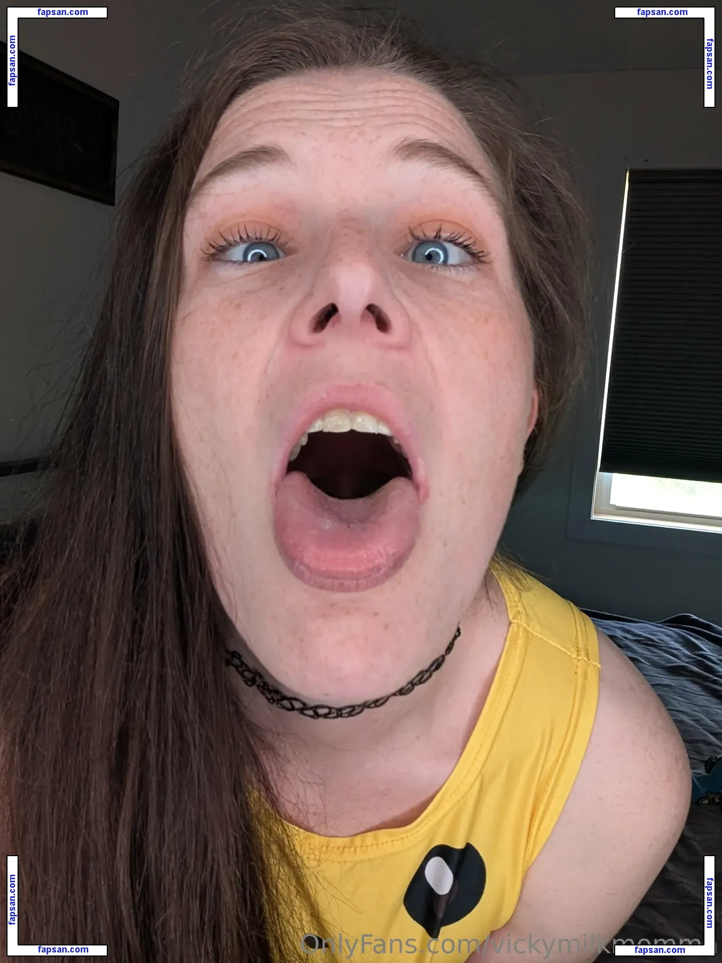 vickymilkmomma nude photo #0030 from OnlyFans