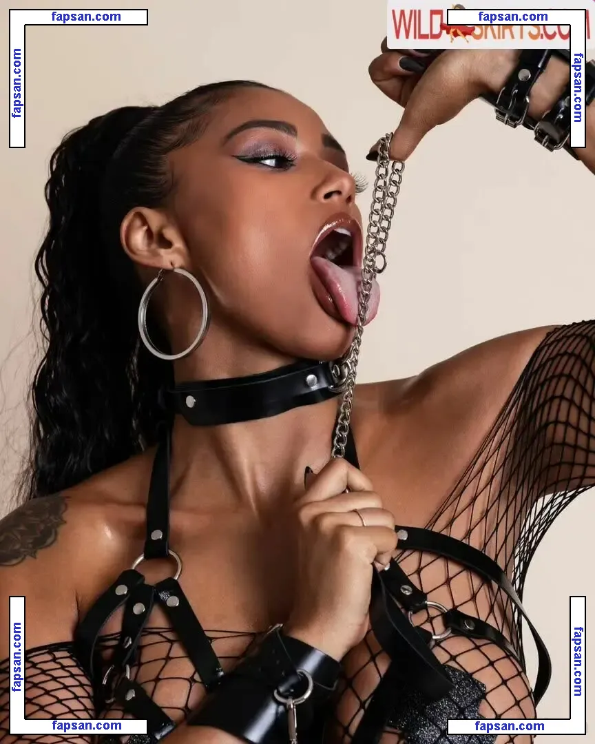 Victoria Allyse nude photo #0019 from OnlyFans