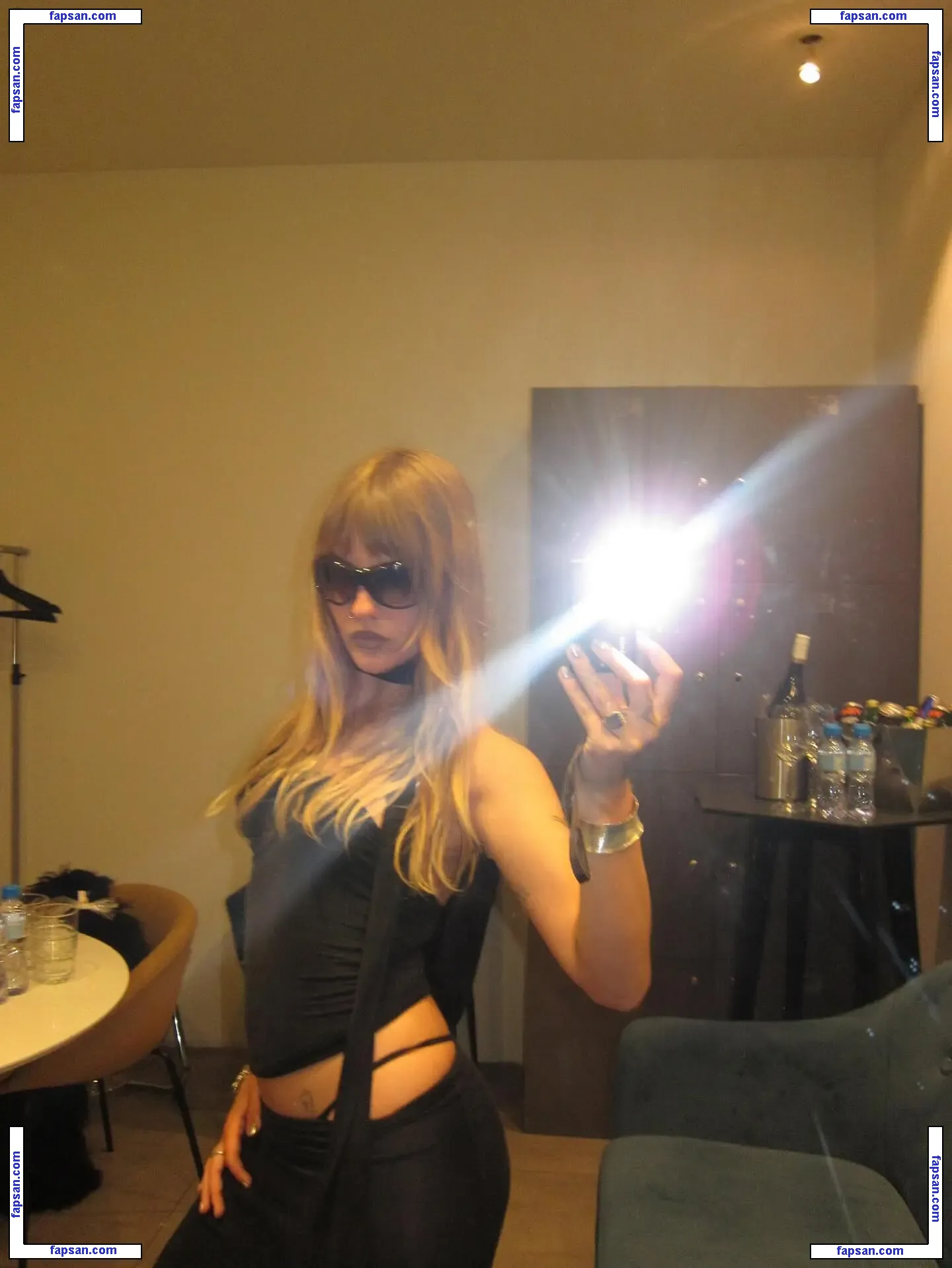 Victoria De Angelis nude photo #0727 from OnlyFans