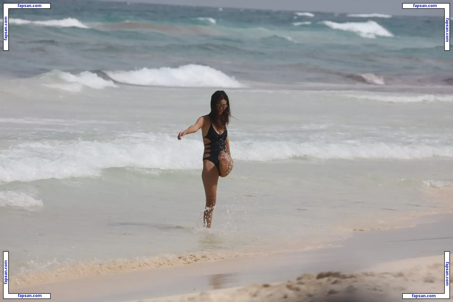 Victoria Justice nude photo #0605 from OnlyFans