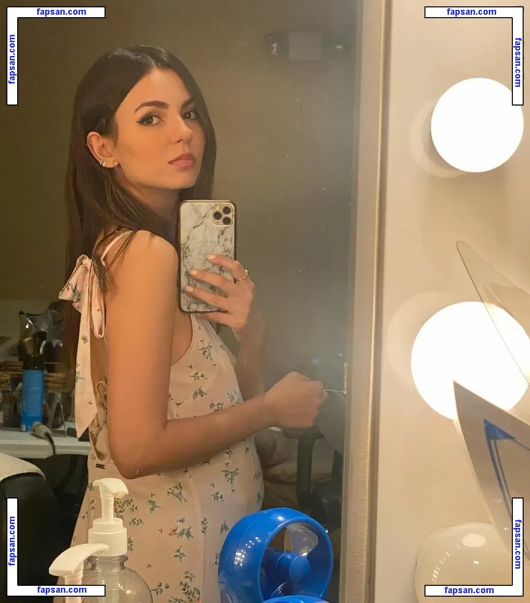 Victoria Justice голая фото #1731 с Онлифанс