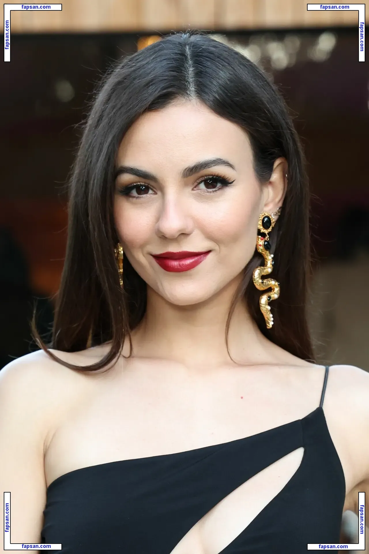 Victoria Justice голая фото #1734 с Онлифанс