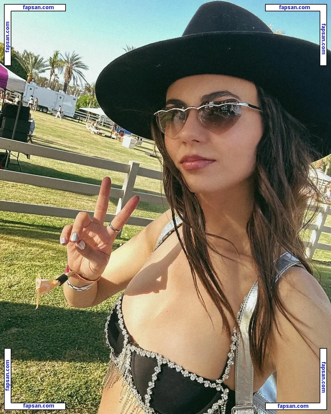Victoria Justice nude photo #1823 from OnlyFans