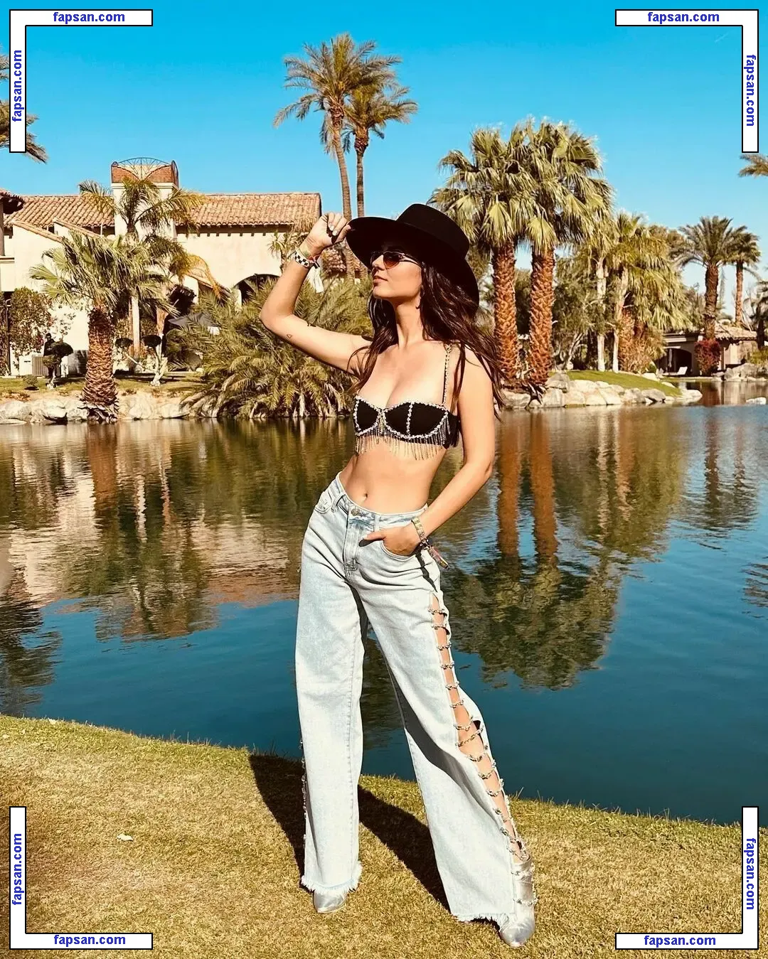 Victoria Justice nude photo #1826 from OnlyFans