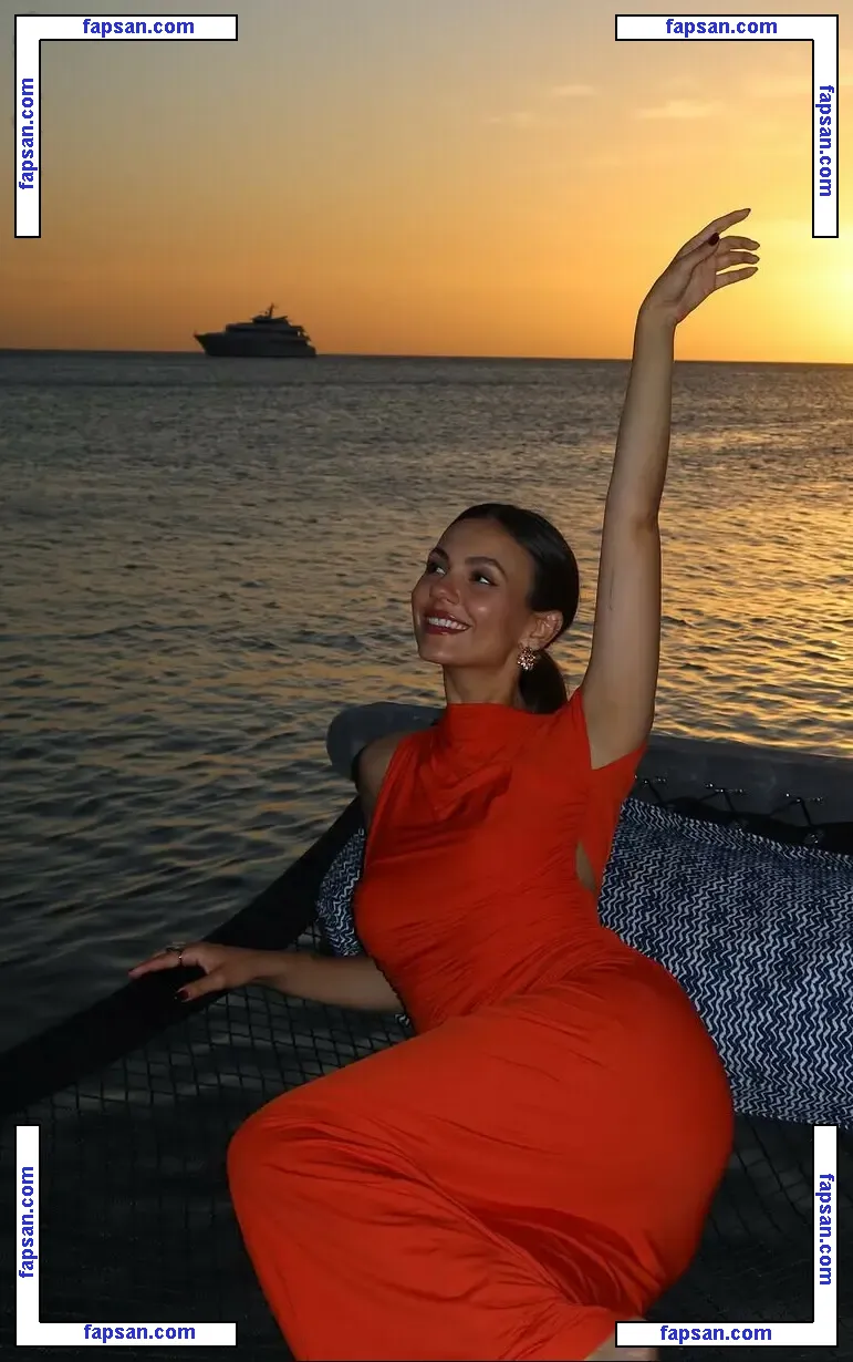 Victoria Justice nude photo #3774 from OnlyFans