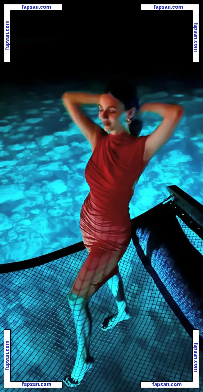 Victoria Justice nude photo #3779 from OnlyFans