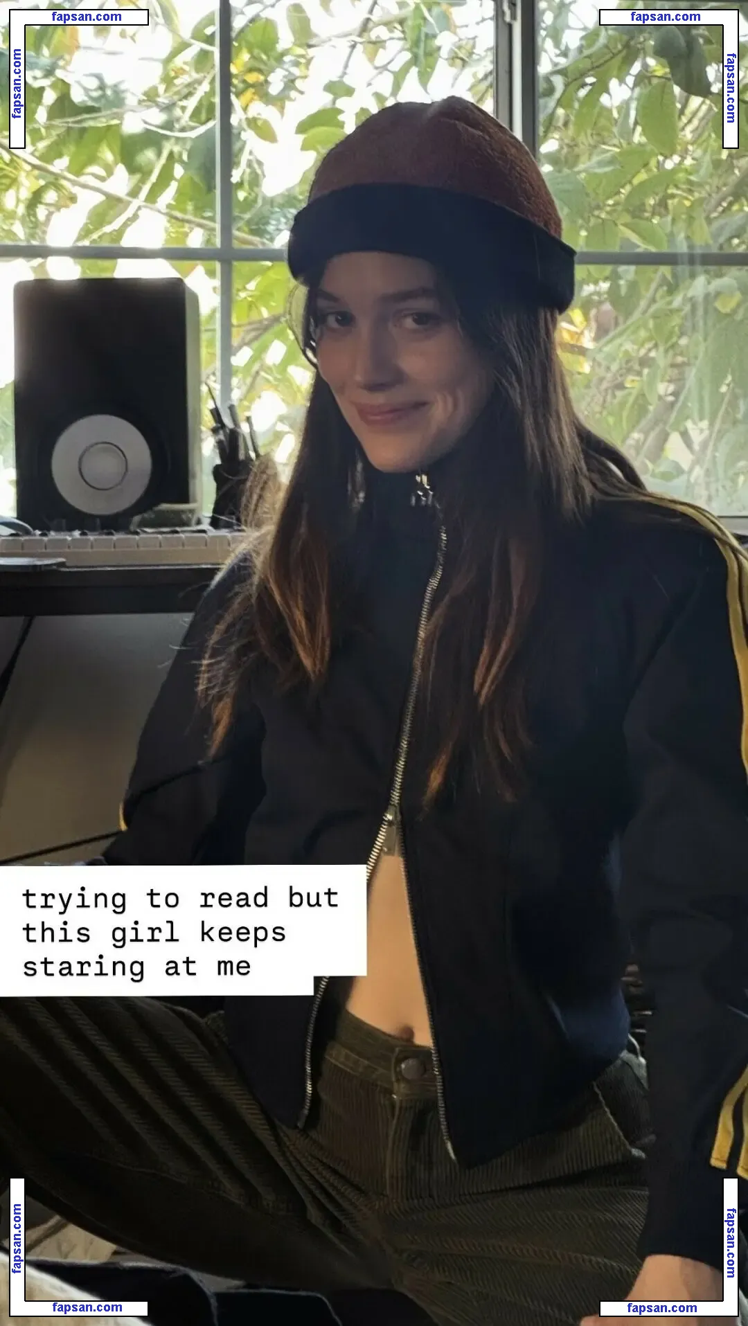 Victoria Pedretti голая фото #0153 с Онлифанс