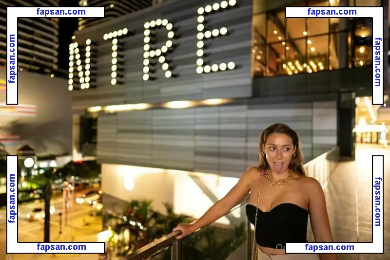 victoria.rae голая фото #0030 с Онлифанс