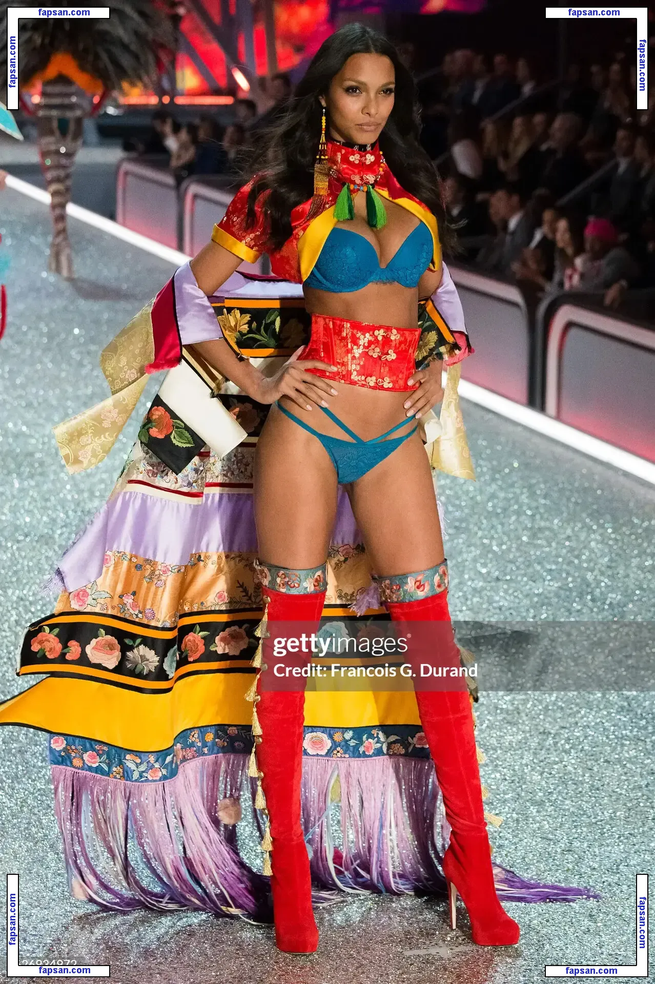 Victoria's Secret Angels голая фото #0006 с Онлифанс