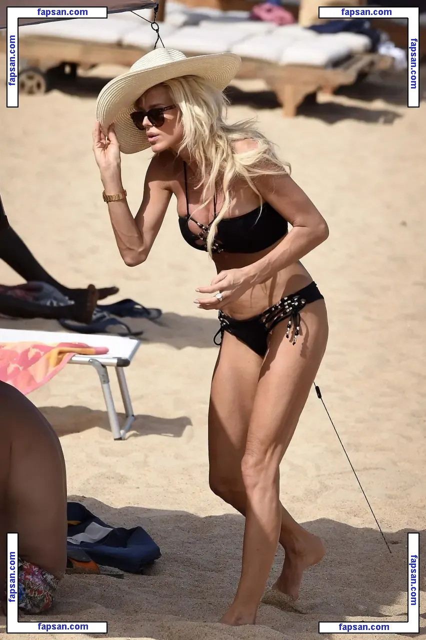 Victoria Silvstedt голая фото #0415 с Онлифанс