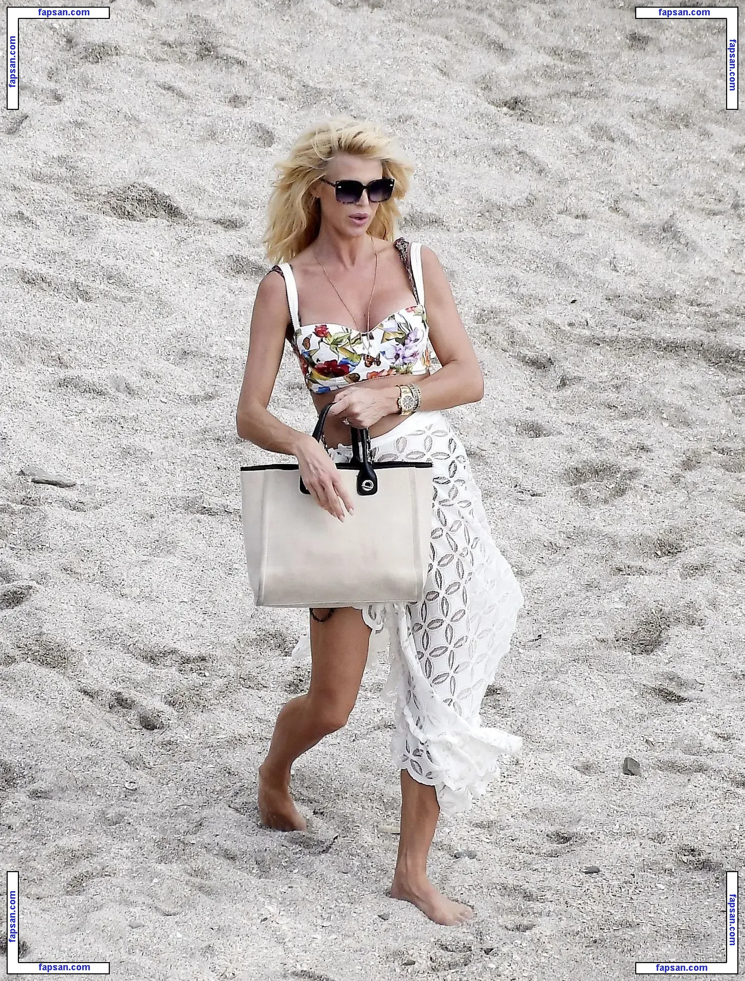 Victoria Silvstedt nude photo #1372 from OnlyFans