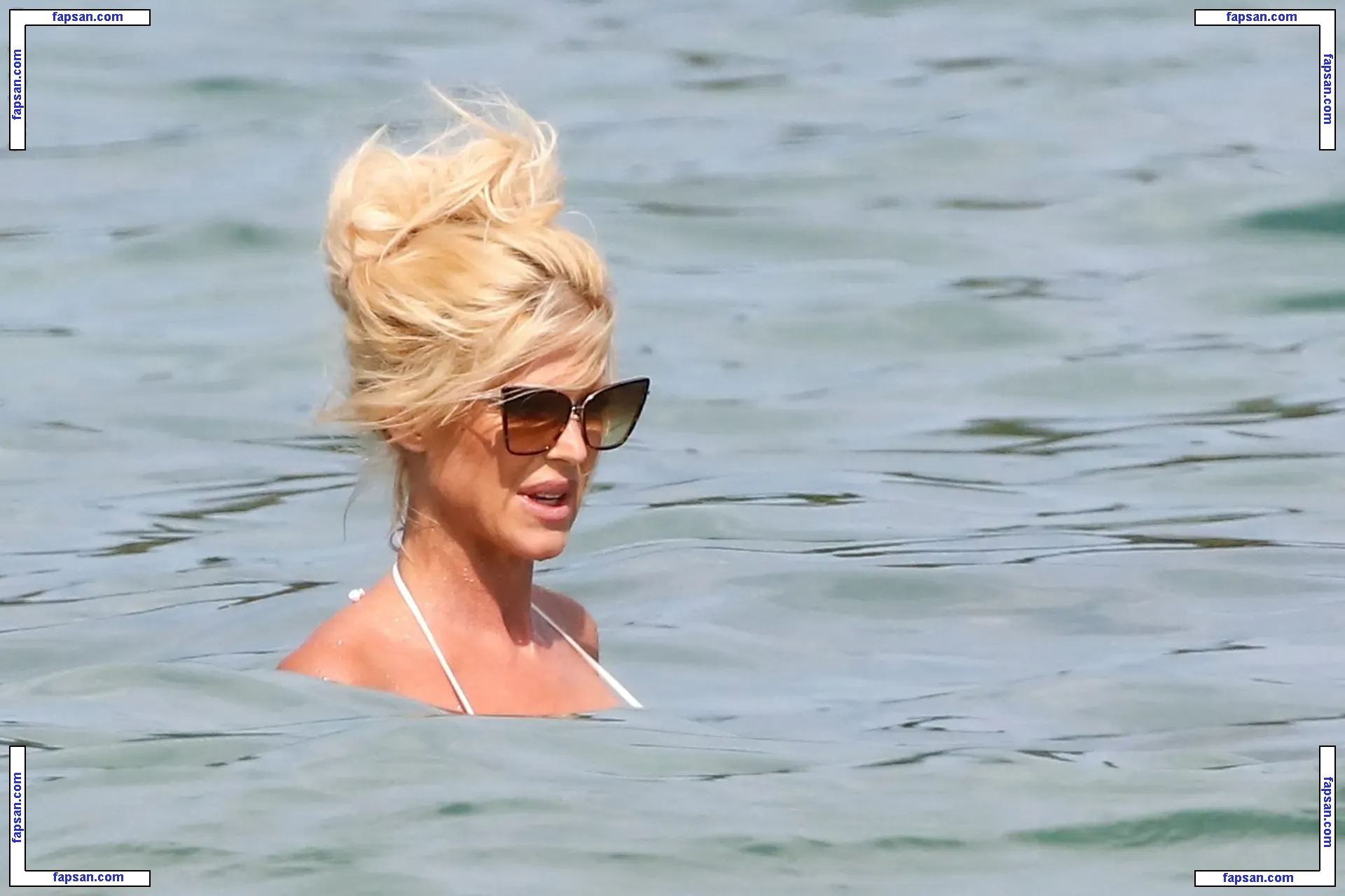 Victoria Silvstedt nude photo #1636 from OnlyFans