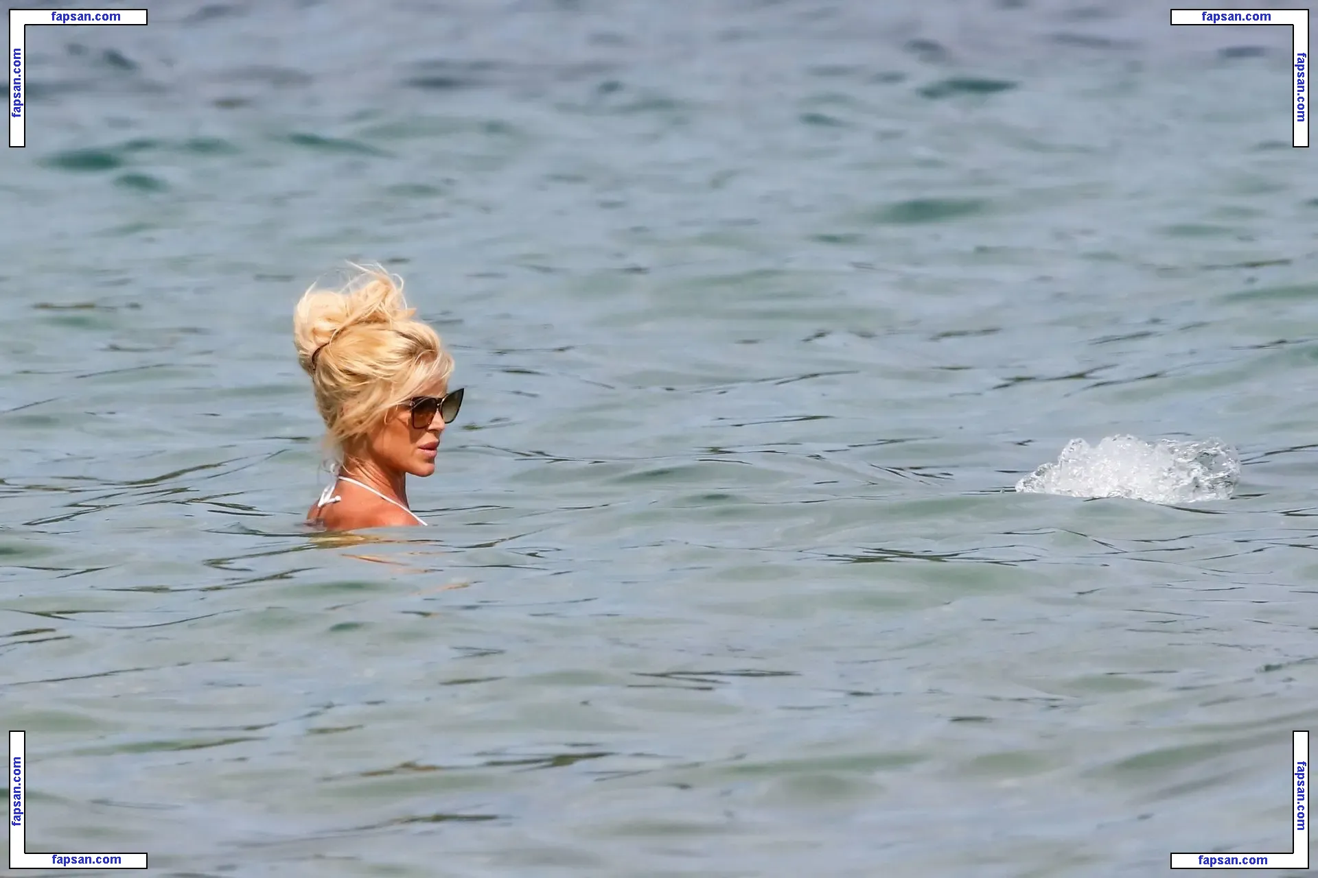 Victoria Silvstedt nude photo #1637 from OnlyFans