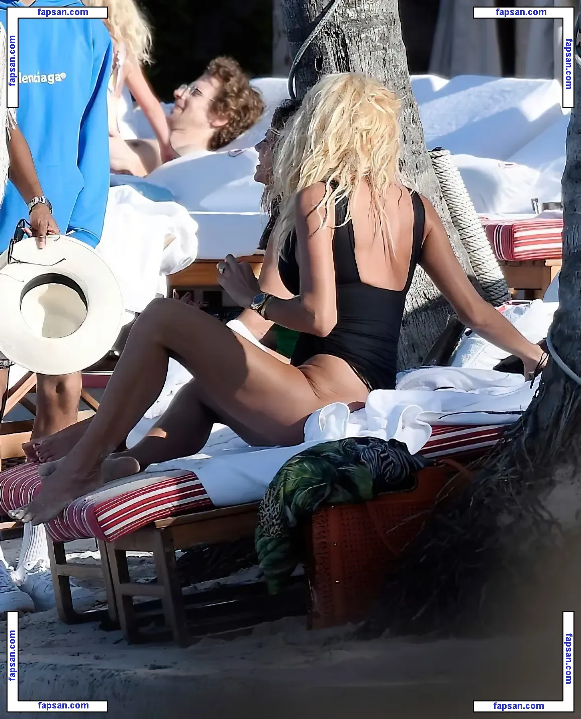 Victoria Silvstedt nude photo #1894 from OnlyFans