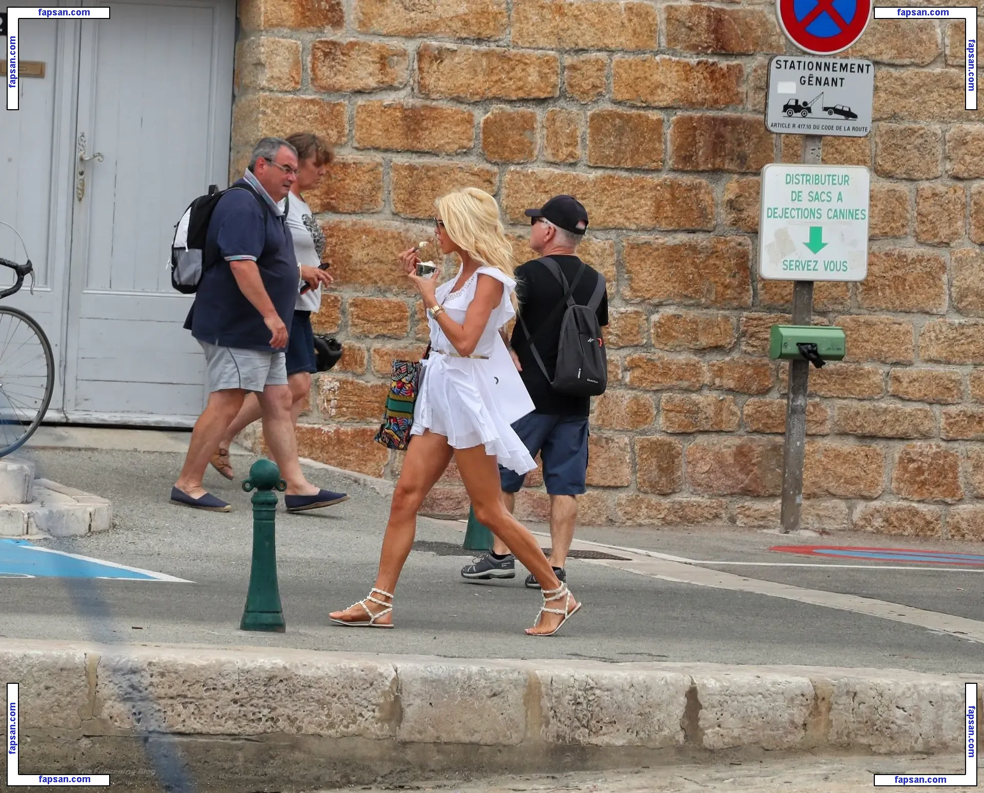 Victoria Silvstedt nude photo #2385 from OnlyFans