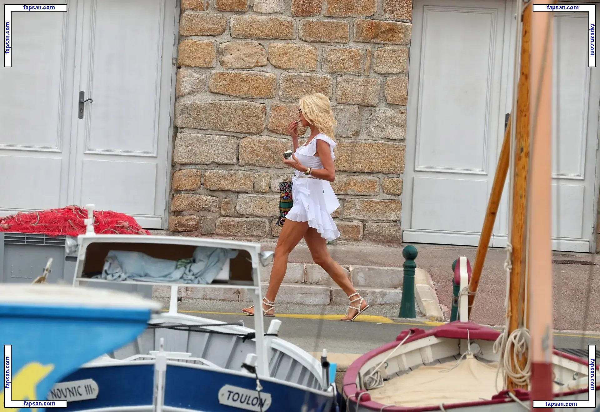 Victoria Silvstedt nude photo #2388 from OnlyFans