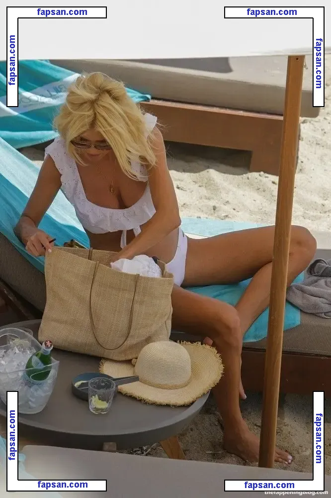 Victoria Silvstedt nude photo #2489 from OnlyFans