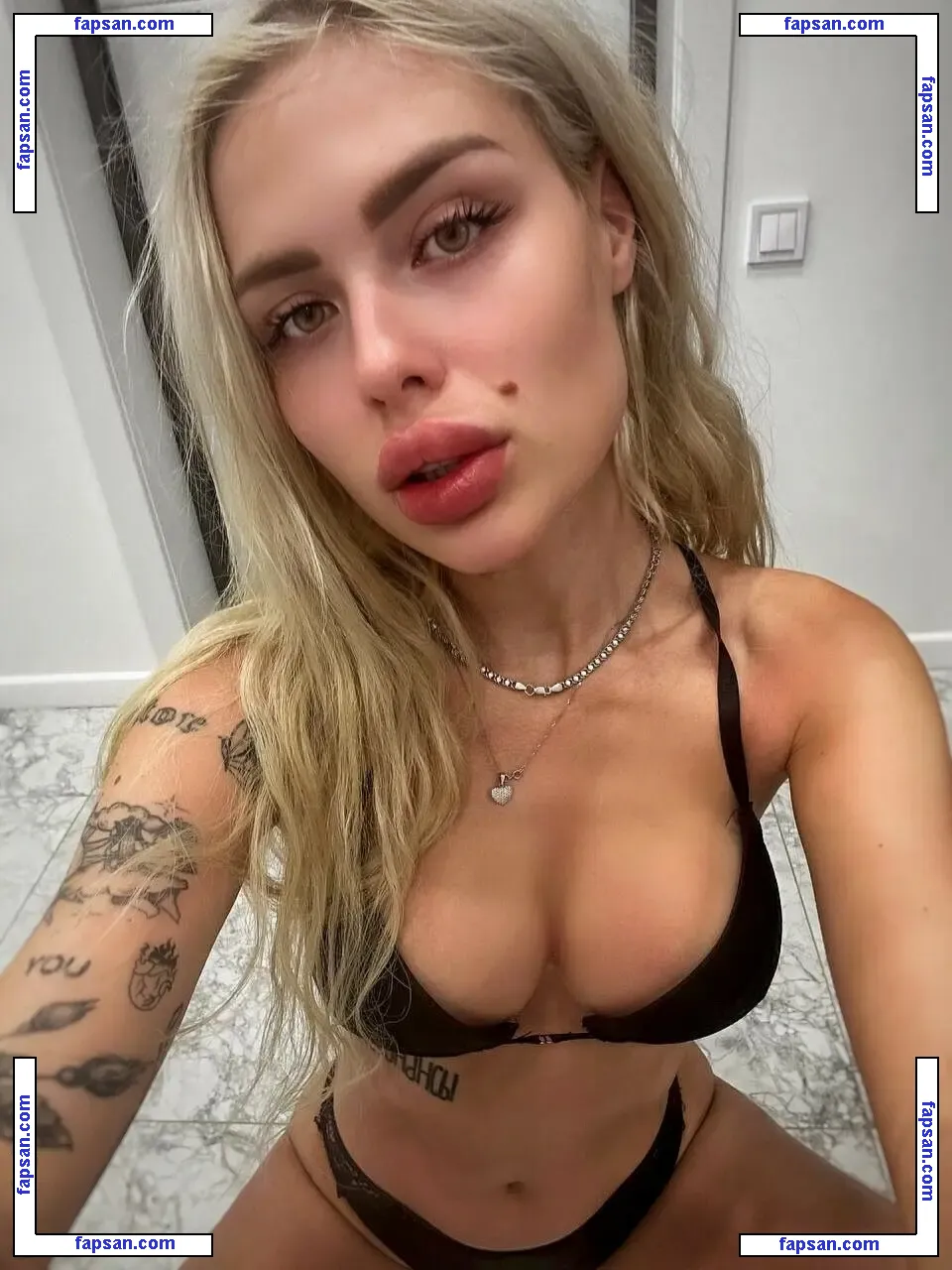 Victoria_Yummy голая фото #0009 с Онлифанс