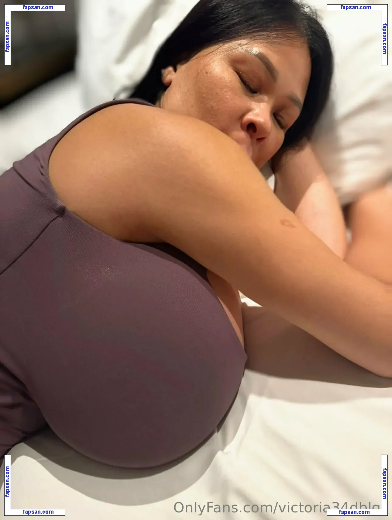 victoria34dblgs nude photo #0123 from OnlyFans