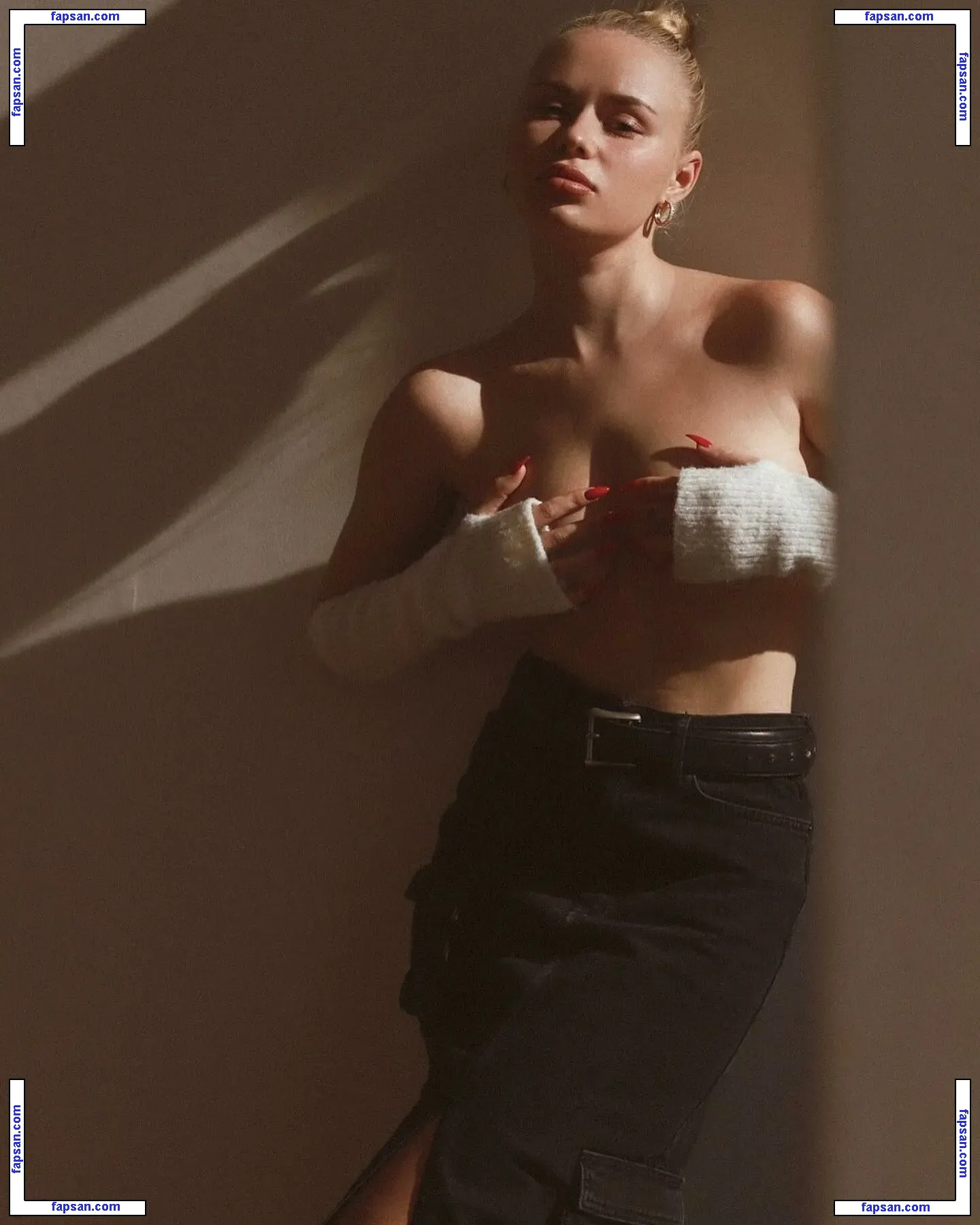 Vika Solovyova nude photo #0011 from OnlyFans