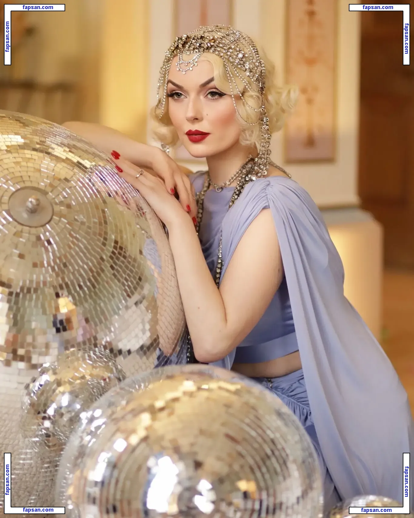 Vintage nude photo #0001 from OnlyFans