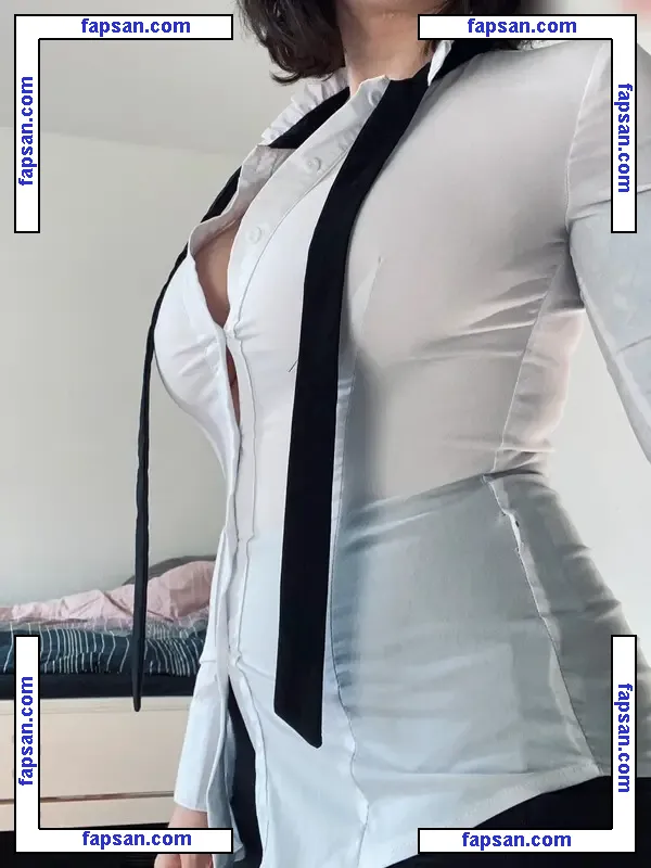 Vinted/eBay nude photo #0047 from OnlyFans