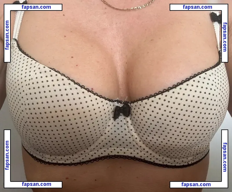 Vinted/eBay nude photo #1006 from OnlyFans