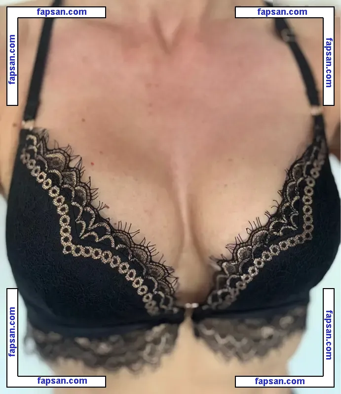 Vinted/eBay nude photo #1008 from OnlyFans