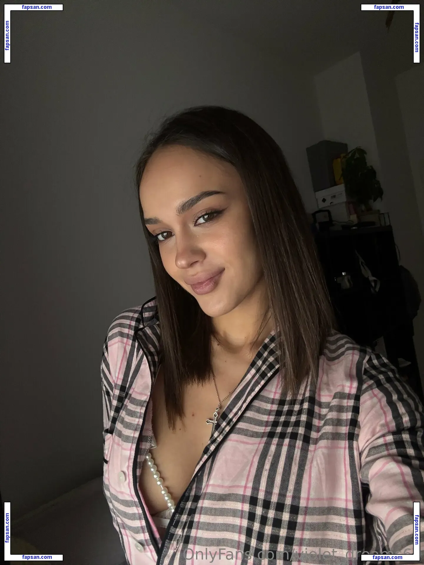 Violet_Dreams69 nude photo #0008 from OnlyFans