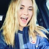 Virginia Gardner голая #0237