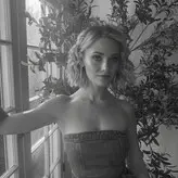 Virginia Gardner nude #0294